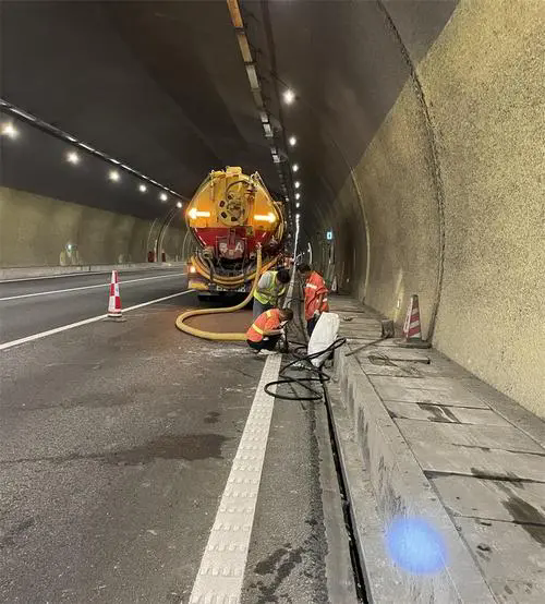 寿县隧道排水渠清淤